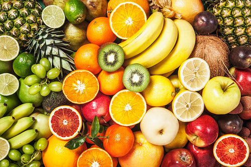 Vibrant assortment of fresh organic fruits available for organic fruits delivery Mumbai